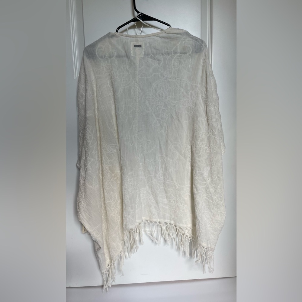 NWT Billabong Kimono Coverup